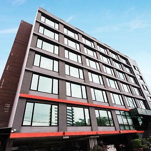 B2 Bangkok - Srinakarin